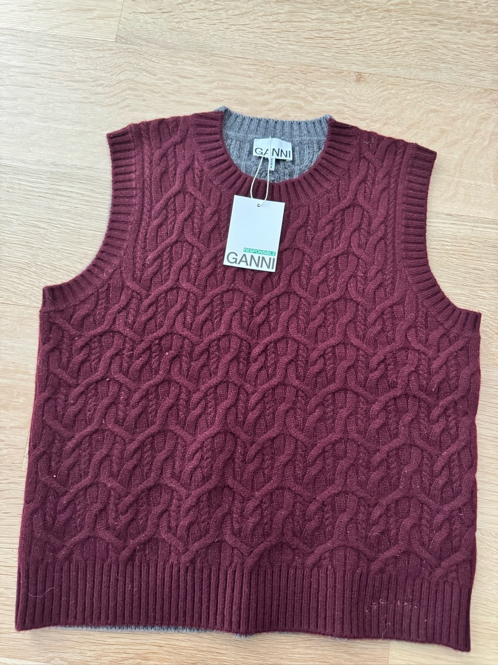 Ganni Wool Cashmere Cable Vest in Port Royale - Large